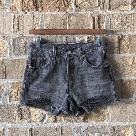 Levi's Premium Faded Black High Rise 501 Jean Cutoffs Shorts Size 25 Button Fly - Picture 13 of 13